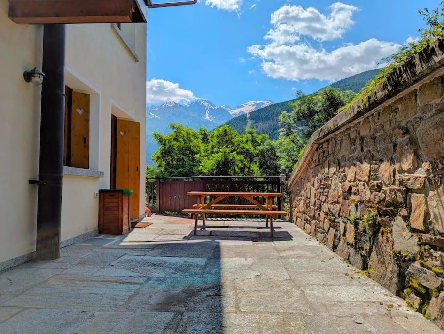 Residence Gardenia Con Terrazza 40Mq Privata & Garage Privato Vione Exterior photo